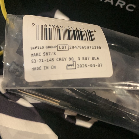 Marc Jacob’s Plastic Aviator Fashion Sunglasses 53-21-145 - New with tags - Picture 13 of 15